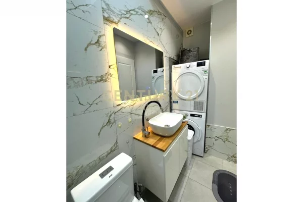 Shtepi ne shitje Apartament ne Tirane, 1+1, Mobilimi E mobiluar, Pagesa 119,000  Euro.