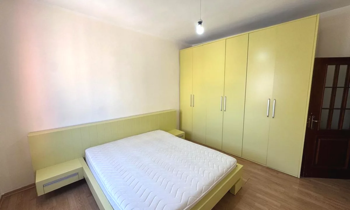 Appartamento in vendita a Valona 1+1, Arredato