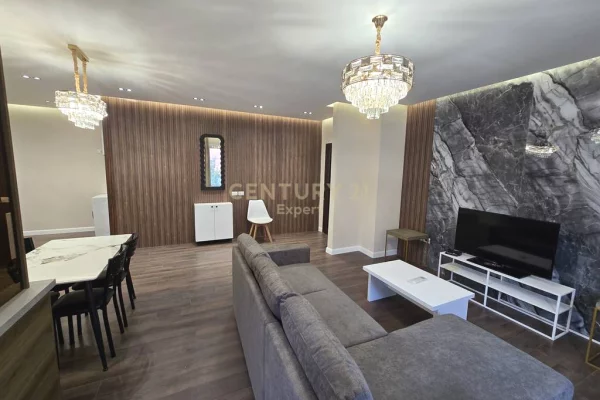 Shtepi me qera Apartament ne Tirane, 2+1, Mobilimi E mobiluar, Pagesa 550  Euro.