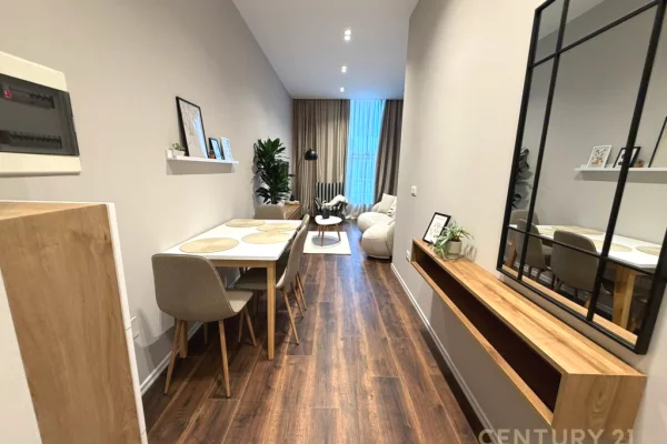 Shtepi ne shitje Apartament ne Tirane, 2+1, Mobilimi E mobiluar, Pagesa 190,000  Euro.