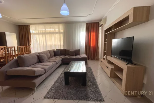 Shtepi me qera Apartament ne Tirane, 2+1, Mobilimi E mobiluar, Pagesa 700  Euro.