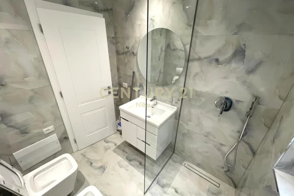 Shtepi me qera Apartament ne Tirane, 2+1, Mobilimi E mobiluar, Pagesa 1,200  Euro.