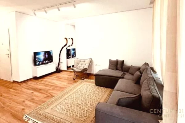 Shtepi ne shitje Apartament ne Durres, 1+1, Mobilimi E mobiluar, Pagesa 250,000  Euro.