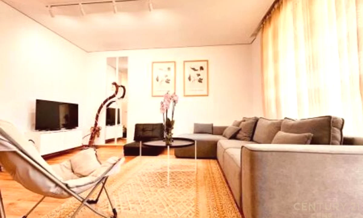 Shtepi ne shitje Apartament ne Durres, 1+1, Mobilimi E mobiluar, Pagesa 250,000  Euro.