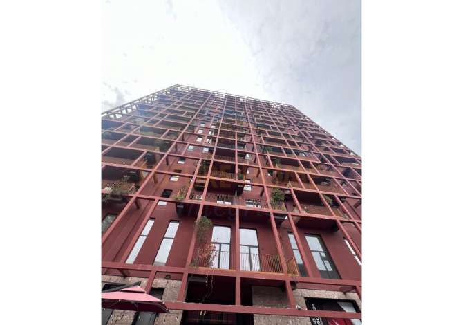 Shitet, Apartament 1+1, Rruga 5 Maji Informacion mbi apartamentin: • Siperfaqja e apartamentit (neto