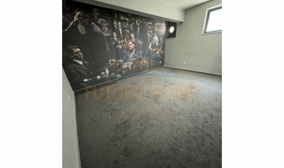 Qira, Ambient, Rruga Mine Peza