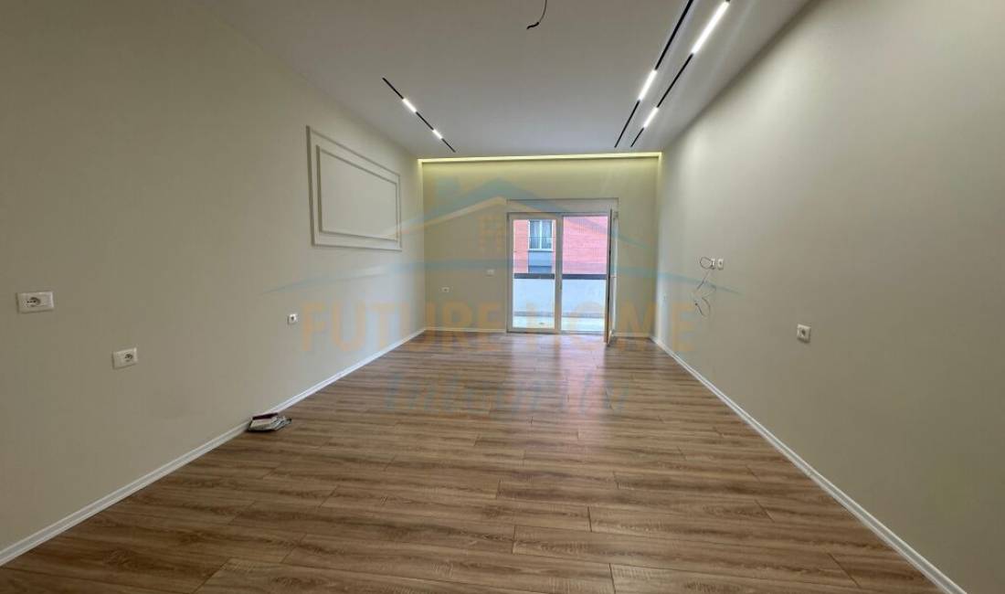 Qera, Apartament per Zyra 2+1+2, Ali Demi, Tirane.