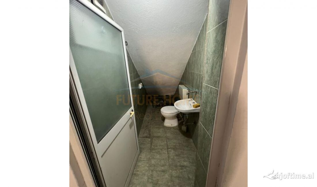 Qira, Ambient biznesi, Rruga ‘‘Adem Jashari", Tirane 	