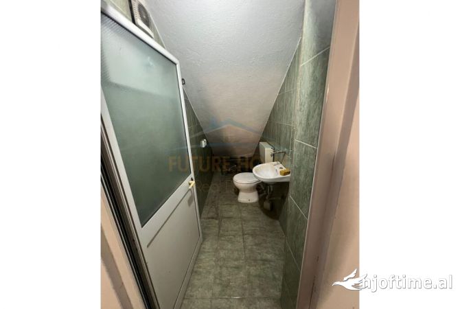 Qira, Ambient biznesi, Rruga ‘‘Adem Jashari", Tiranë 	