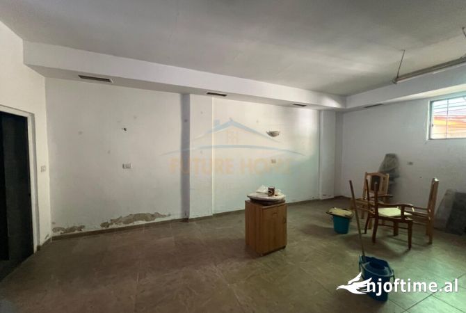 Qira, Ambient biznesi, Rruga ‘‘Adem Jashari", Tirane 	