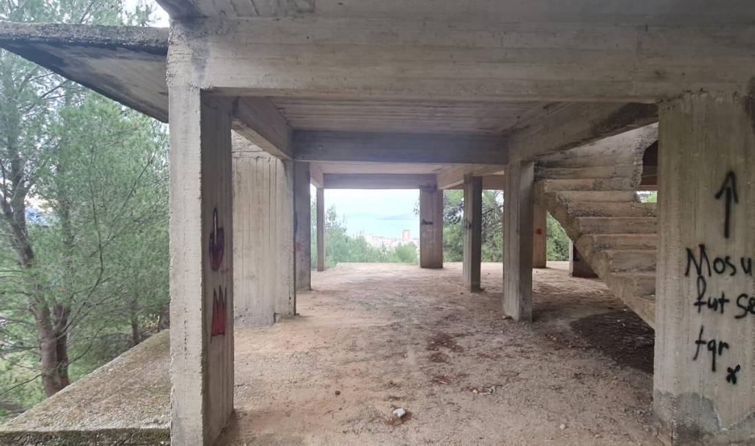 SHITET OBJEKT NE SARANDE