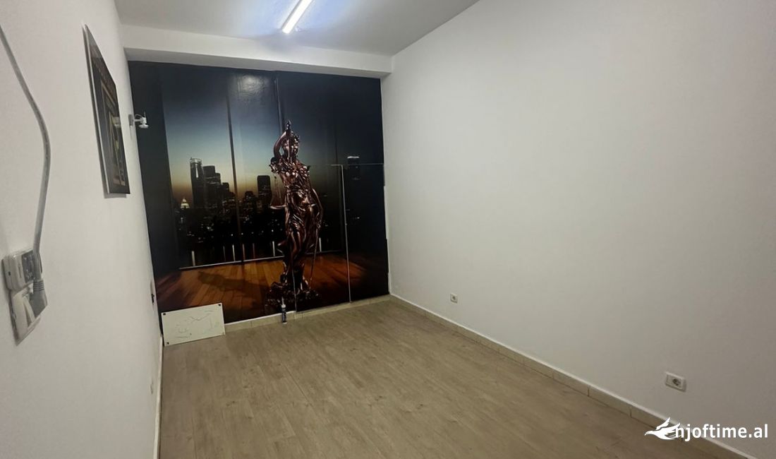 Ambient biznesi per qira, Bulevardi Gjergj Fishta, Tirane.