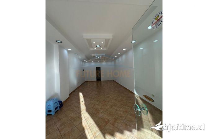 Business Property in Sale 1+1 in Tirana - 250,000 Euro