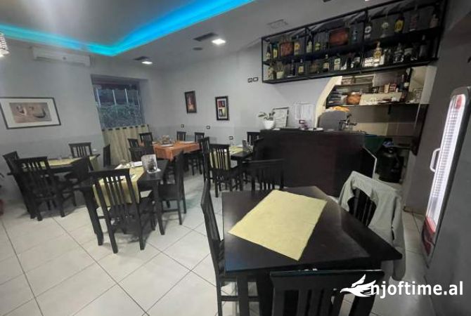 Ambiente Commerciale in Affitto 1+1 a Tirana - 1,000 Euro