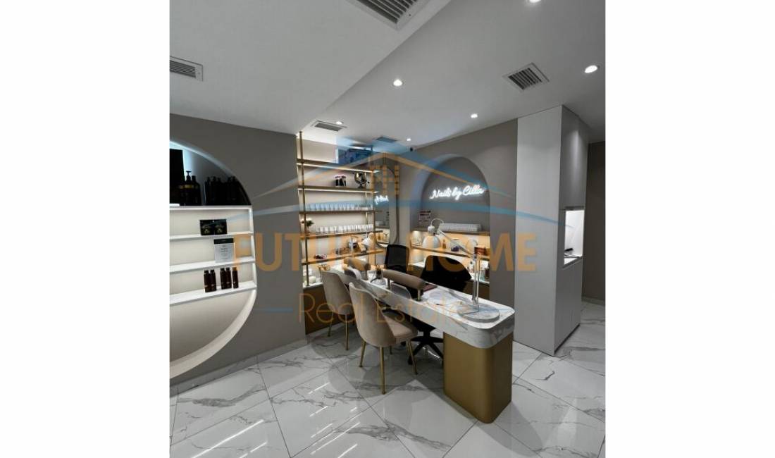 AMBIENT PER QERA SHESHI WILLSON!