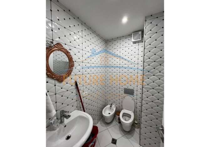 Ambient biznesi me qera 1+1 ne Tirane - 1,400 Euro