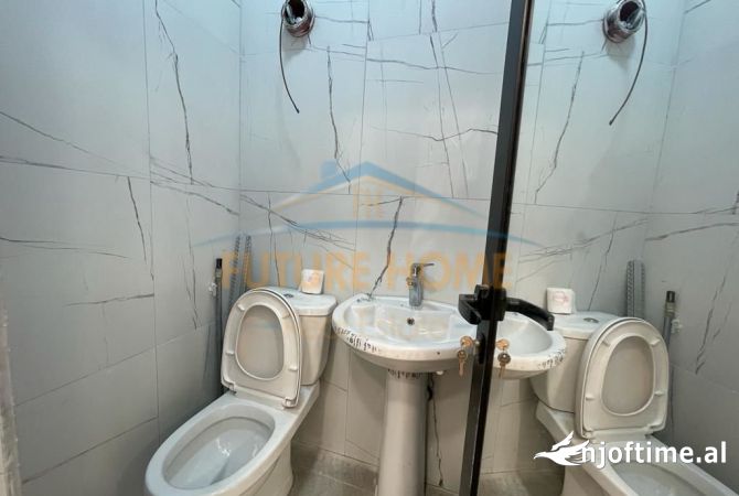 Ambiente Commerciale in Affitto 1+1 a Tirana - 1,000 Euro