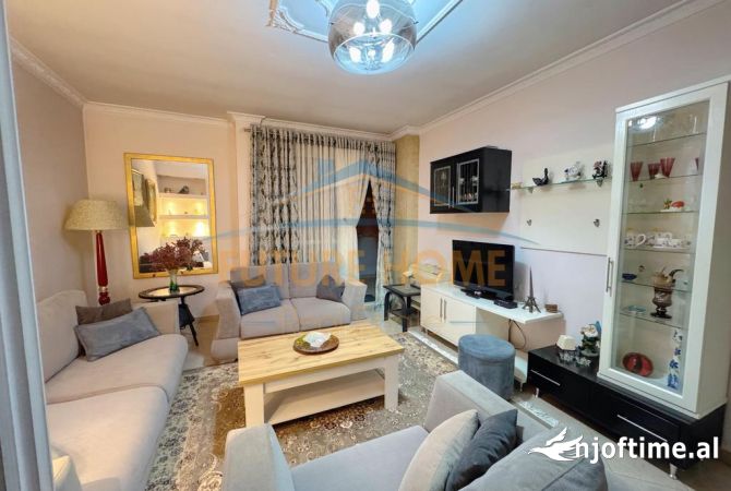Qera, Apartament 2+1, Pallati me Shigjeta, Tiranë.