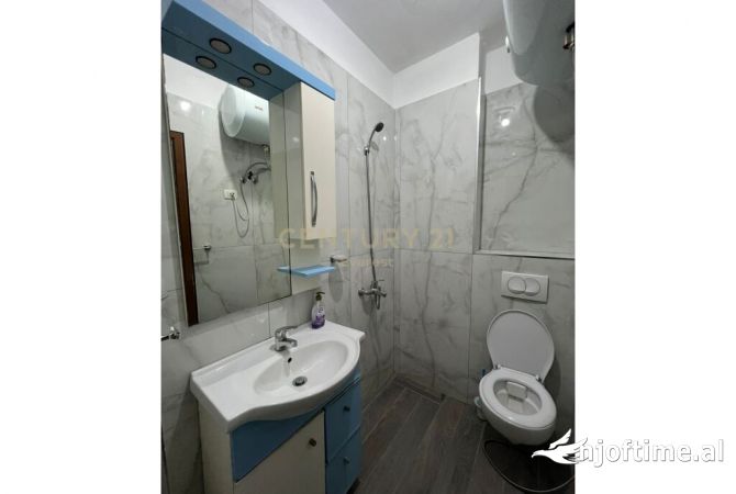 Shtepi me qera Apartament ne Tirane, Garsoniere, Mobilimi E mobiluar, Pagesa 500  Euro.