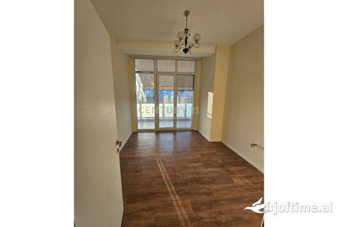Jepet me qira apartament 3+1+2 te Kika 2!