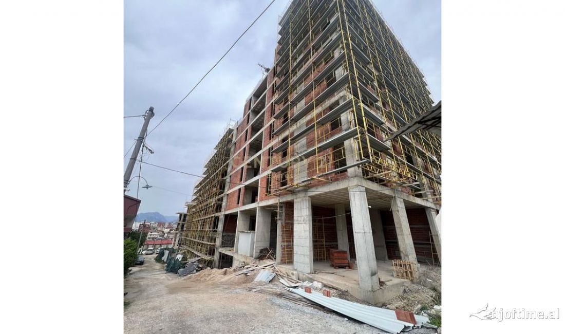 Shtepi ne shitje Apartament ne Tirane, 1+1, Mobilimi Bosh, pa mobiluar, Pagesa 116,250  Euro.