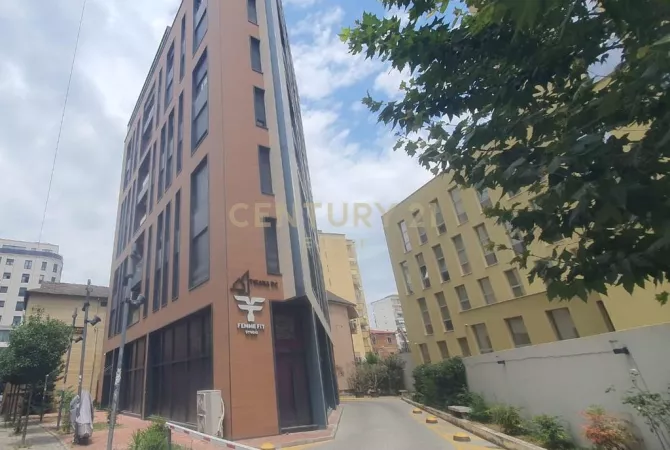 Business Property for Rent 1+1 in Tirana - 2,700 Euro