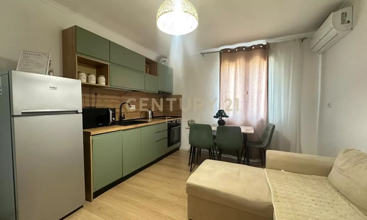 Shtepi me qera Apartament ne Tirane, 1+1, Mobilimi E mobiluar, Pagesa 650  Euro.