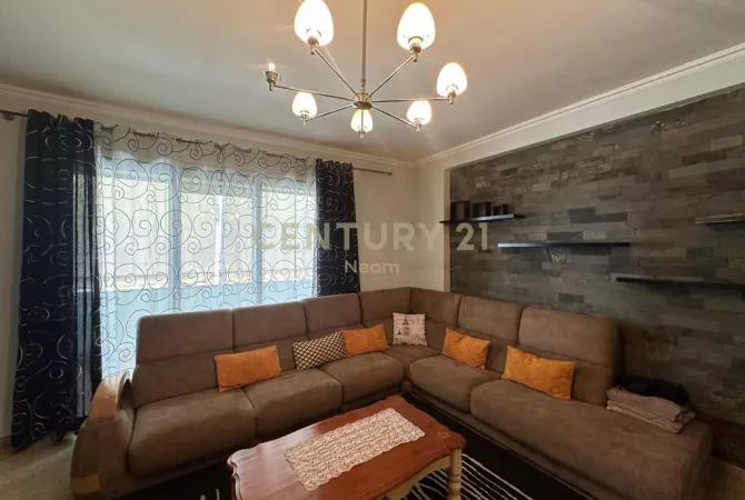 Jepet me Qira apartament 2+1+2 në Don Bosko