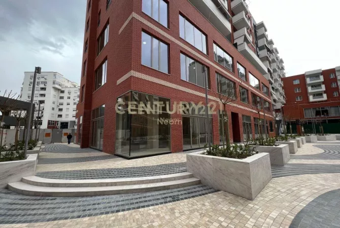 Business Property for Rent 1+1 in Tirana - 2,200 Euro