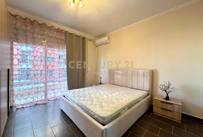 Shtepi me qera Apartament ne Tirane, 2+1, Mobilimi E mobiluar, Pagesa 500  Euro.