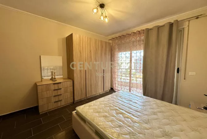 Shtepi me qera Apartament ne Tirane, 2+1, Mobilimi E mobiluar, Pagesa 500  Euro.