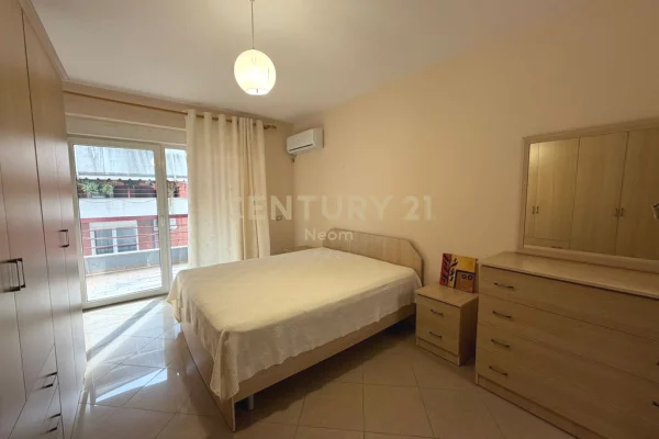 Shtepi me qera Apartament ne Tirane, 2+1, Mobilimi E mobiluar, Pagesa 800  Euro.