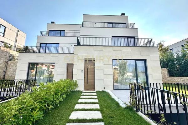 Shtepi me qera 4+1 ne Tirane - 4,000 Euro