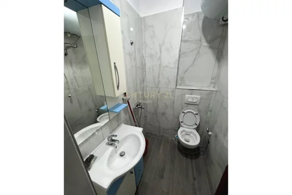 Shtepi me qera Apartament ne Tirane, Garsoniere, Mobilimi E mobiluar, Pagesa 500  Euro.