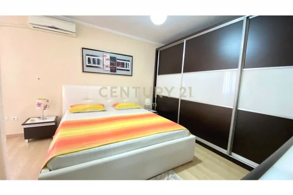 Shtepi me qera Apartament ne Tirane, 2+1, Mobilimi E mobiluar, Pagesa 750  Euro.