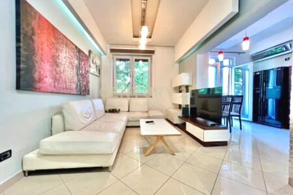 House for Rent 2+1 in Tirana - 800 Euro