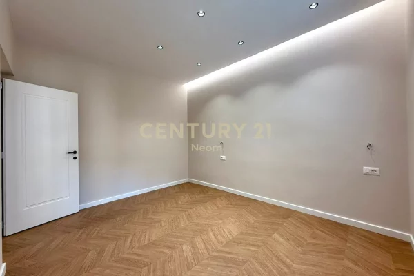 Appartamento in vendita a Tirana 2+1, Vuoto