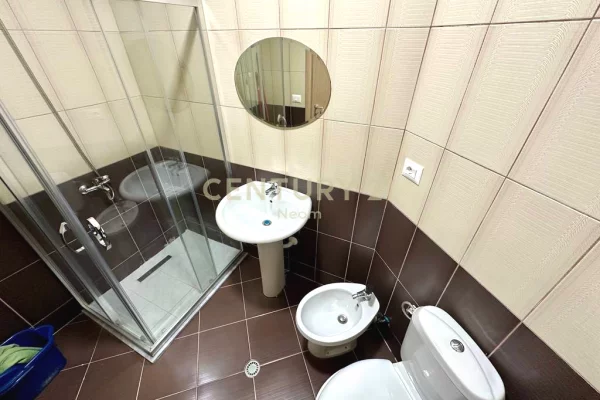 Shtepi me qera Apartament ne Tirane, 2+1, Mobilimi E mobiluar, Pagesa 500  Euro.