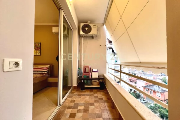 Shtepi me qera Apartament ne Tirane, 1+1, Mobilimi E mobiluar, Pagesa 460  Euro.