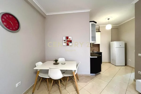 Shtepi me qera Apartament ne Tirane, 1+1, Mobilimi E mobiluar, Pagesa 460  Euro.