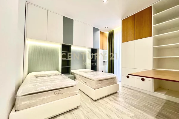 Appartamento in affitto a Tirana 3+1, Arredato