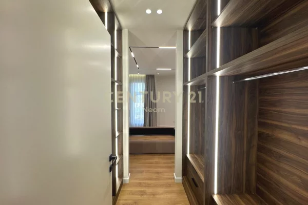 Shtepi me qera Apartament ne Tirane, 2+1, Mobilimi E mobiluar, Pagesa 2,200  Euro.