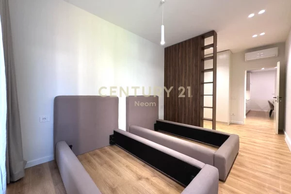 Shtepi me qera Apartament ne Tirane, 2+1, Mobilimi E mobiluar, Pagesa 2,000  Euro.