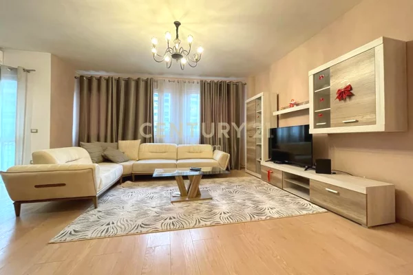QIRA, APARTAMENT MODERN 2+1+2 te KOMUNA 