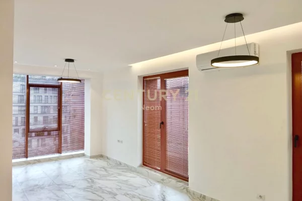 Appartamento in vendita a Tirana 1+1, Vuoto