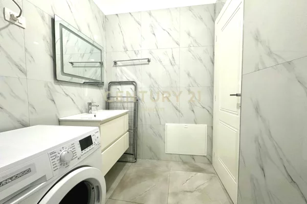 Shtepi me qera Shtepi Private ne Tirane, 3+1, Mobilimi E mobiluar, Pagesa 1,550  Euro.