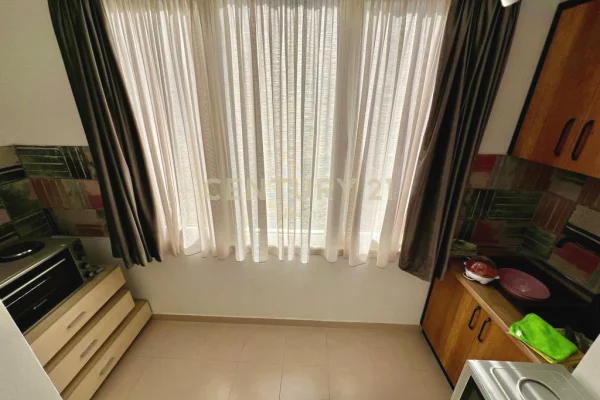 Shtepi me qera Apartament ne Tirane, Garsoniere, Mobilimi E mobiluar, Pagesa 500  Euro.