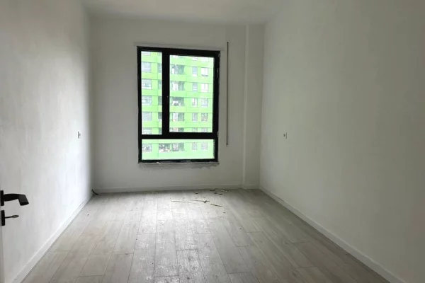 Shtepi ne shitje Apartament ne Tirane, 3+1, Mobilimi Bosh, pa mobiluar, Pagesa 180,000  Euro.