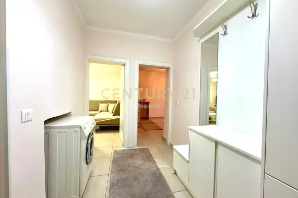 Shtepi me qera Apartament ne Tirane, 1+1, Mobilimi E mobiluar, Pagesa 470  Euro.