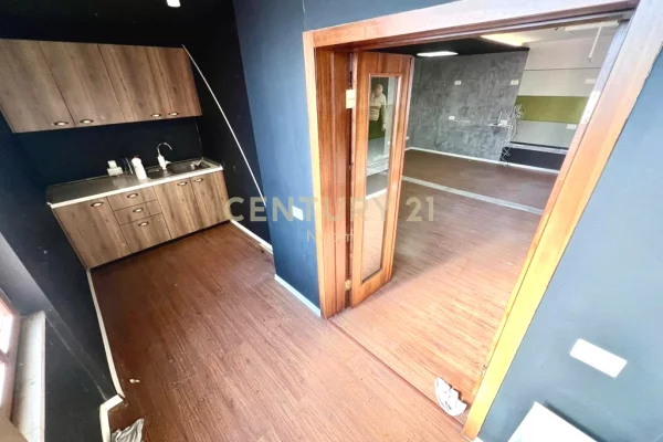 QIRA, AMBIENT MODERN ZYRASH - 160 m2, SHESHI WILSON